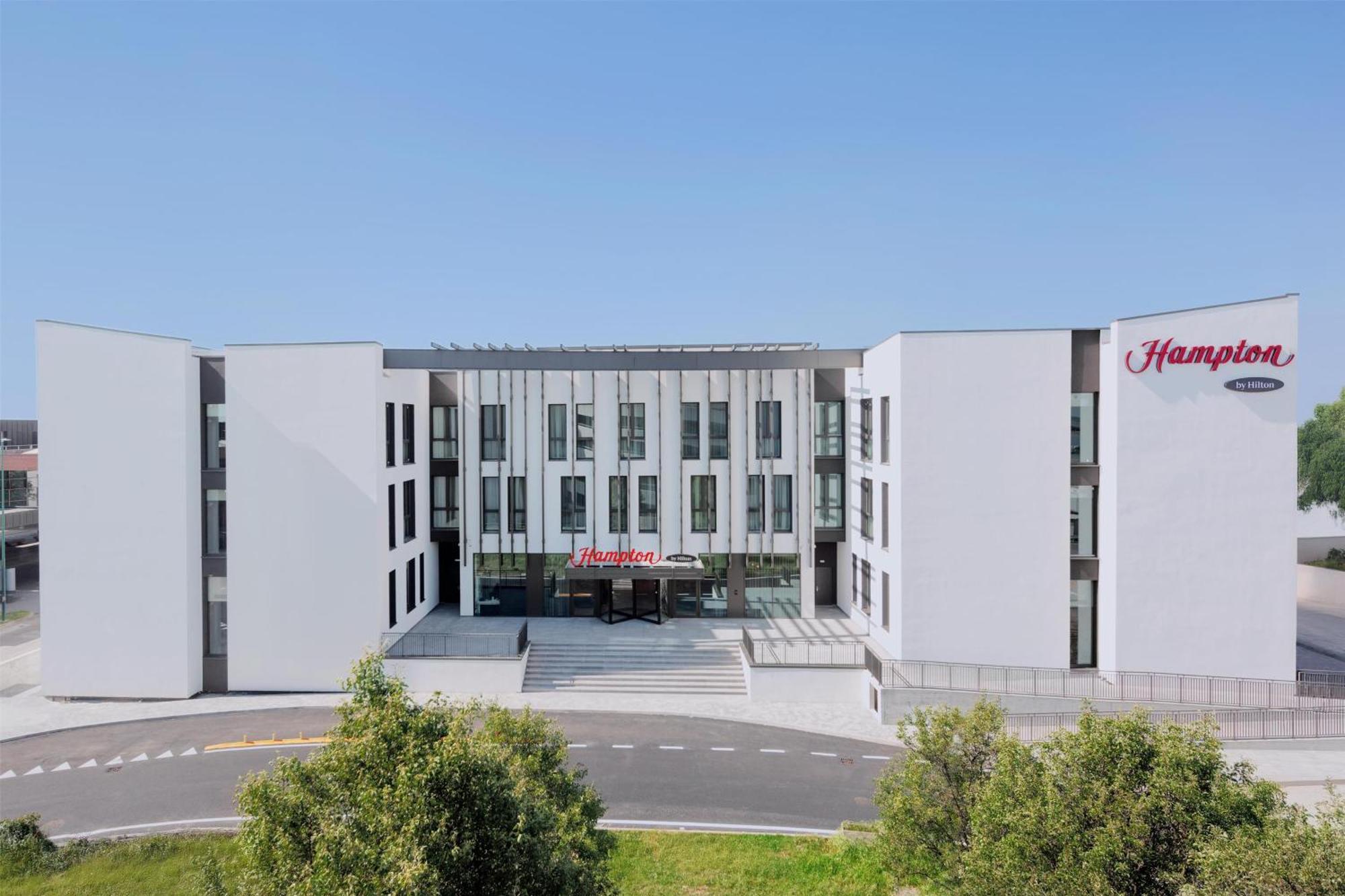 Hampton By Hilton Venice Isola Nuova Экстерьер фото